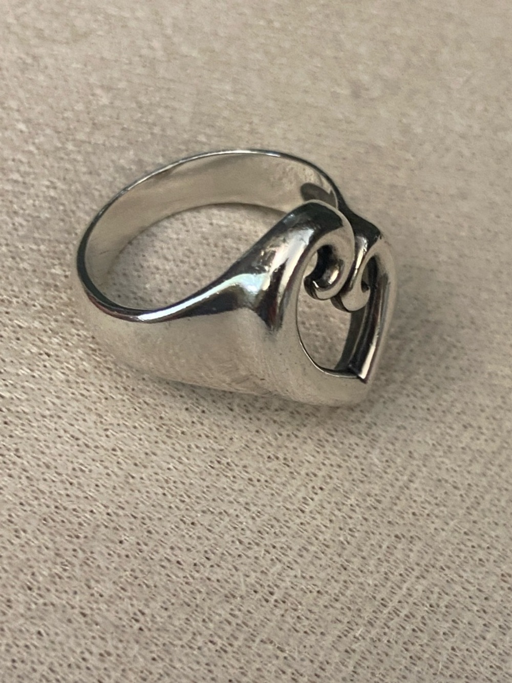 James Avery "Mother's Love" Sterling Silver Open Heart Ring. Size 8 - Picture 9 of 17